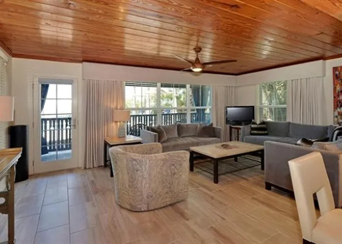 Lovely Poolside Getaway With Gulf Views Near Tampa, Florida * Clearwater Beach