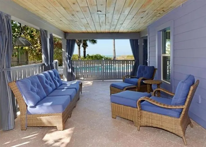 Lovely Poolside Getaway With Gulf Views Near Tampa, Florida Clearwater Beach