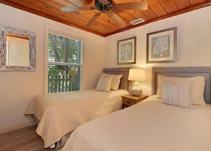 Сasa de vacaciones Lovely Poolside Getaway With Gulf Views Near Tampa, Florida